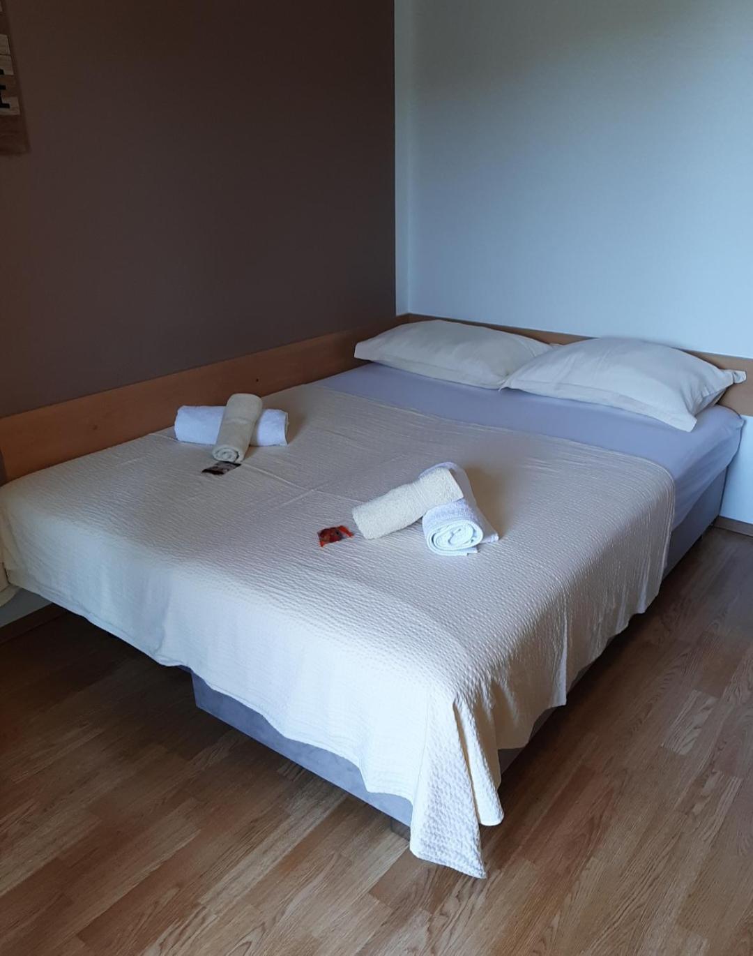 Vila Maslina Apartments Mit Pool Und Garten Nahe Am Strand Tučepi Zimmer foto