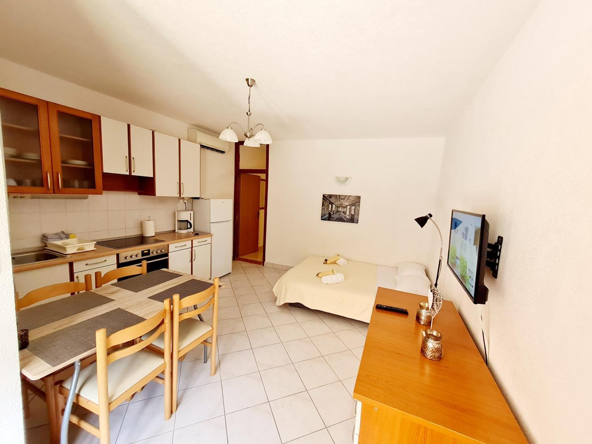 Vila Maslina Apartments Mit Pool Und Garten Nahe Am Strand Tučepi Zimmer foto